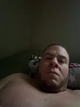 kev0n2389 online show from June 20, 1:25 pm