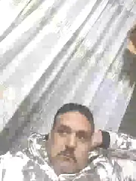 Snapshot of mM0140 chatting on January 13, 9:20 pm mM0140 online show from January 13, 9:20 pm