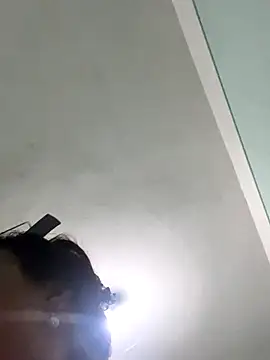 qinejr37 online show from September 13, 11:04 pm