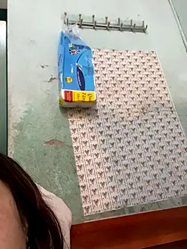 qinejr37 online show from September 24, 11:08 pm