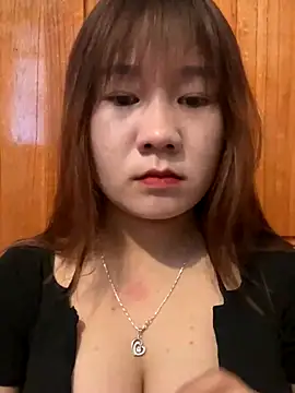 qinejr37 online show from December 22, 1:57 am