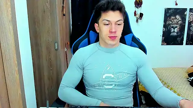 Snapshot of javiersexymann chatting on December 19, 5:40 pm javiersexymann online show from December 19, 5:40 pm