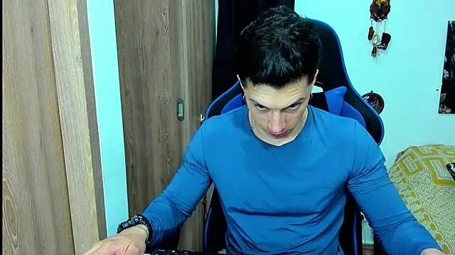 Snapshot of javiersexymann chatting on January 19, 2:25 am javiersexymann online show from January 19, 2:25 am