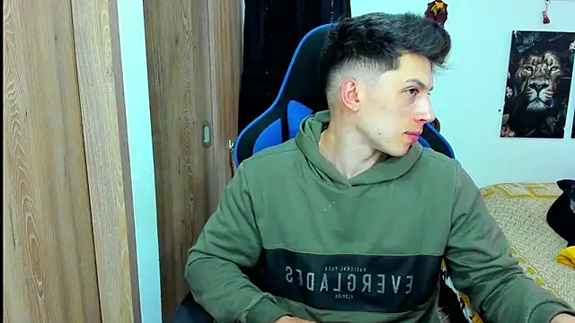 Snapshot of javiersexymann chatting on January 20, 7:57 pm javiersexymann online show from January 20, 7:57 pm