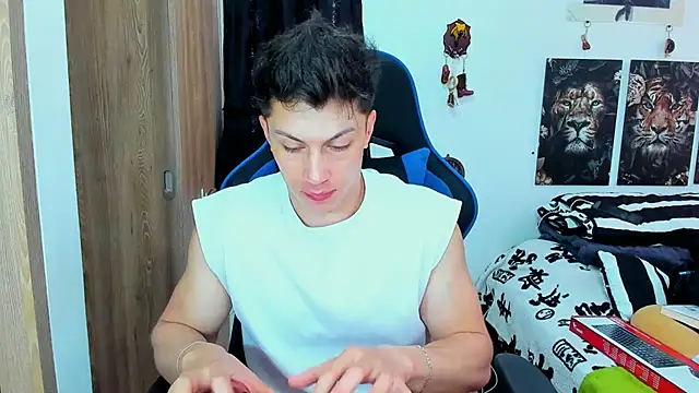 Snapshot of javiersexymann chatting on February 14, 5:03 pm javiersexymann online show from February 14, 5:03 pm