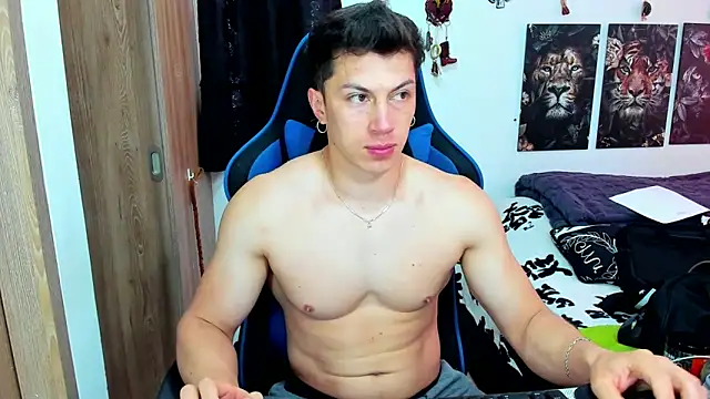 Snapshot of javiersexymann chatting on February 18, 4:48 pm javiersexymann online show from February 18, 4:48 pm