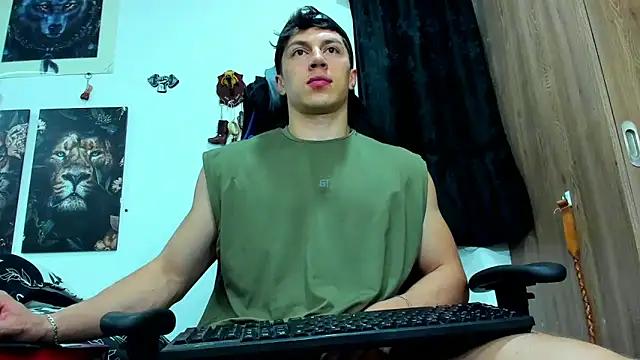 Snapshot of javiersexymann chatting on March 4, 5:42 am javiersexymann online show from March 4, 5:42 am