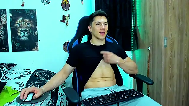 Snapshot of javiersexymann chatting on March 22, 11:20 pm javiersexymann online show from March 22, 11:20 pm