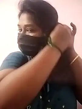 Snapshot of chaitara-reddy chatting on September 12, 2:33 am chaitara-reddy online show from September 12, 2:33 am