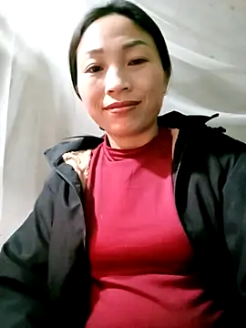 lucybaby00 online show from February 11, 2:44 pm