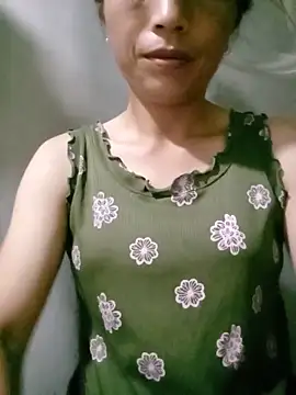 lucybaby00 online show from June 28, 11:00 pm