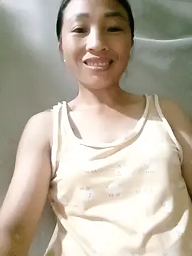 lucybaby00 online show from July 12, 12:40 pm