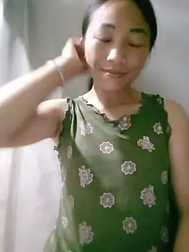 lucybaby00 online show from August 2, 11:03 pm