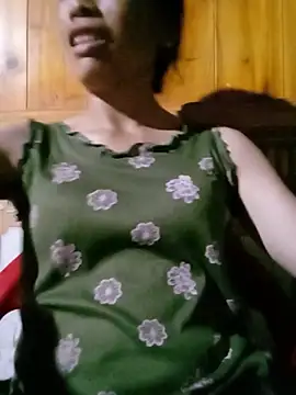 lucybaby00 online show from August 3, 11:37 am