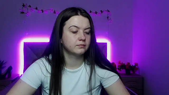 MavkaCute online show from May 6, 6:02 pm