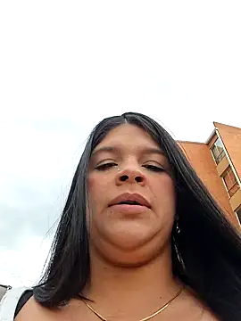 Eiimy pretty online show from October 29, 8:10 pm