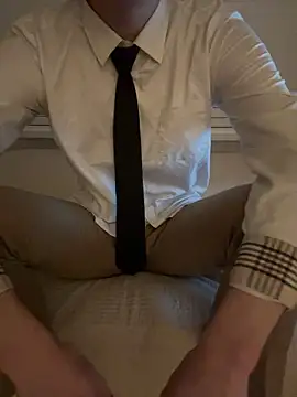 max x xine  online show from October 23, 3:00 pm