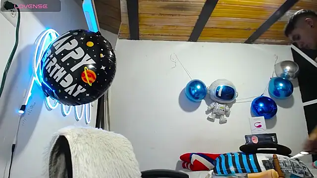 Angel latinboy online show from March 15, 12:47 am