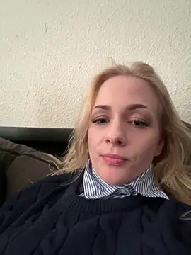 DaryaDoll online show from April 12, 3:28 pm