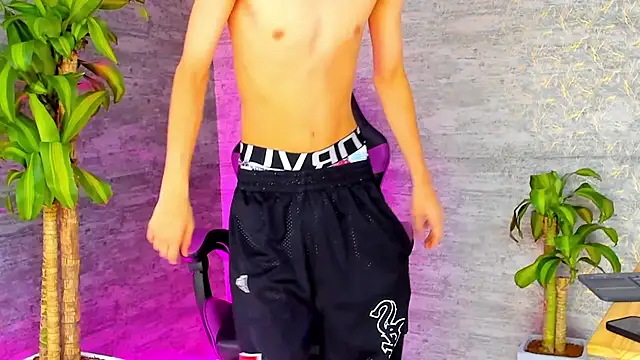 ArthurCox online show from September 9, 11:48 pm