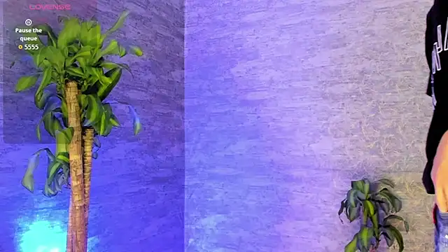 ArthurCox online show from September 25, 5:27 pm