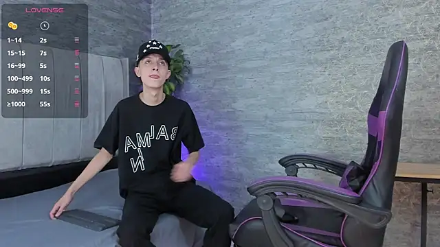 ArthurCox online show from November 1, 5:26 pm