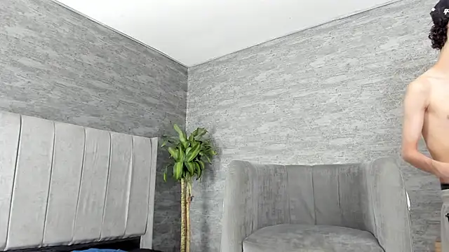 ArthurCox online show from December 16, 5:29 pm