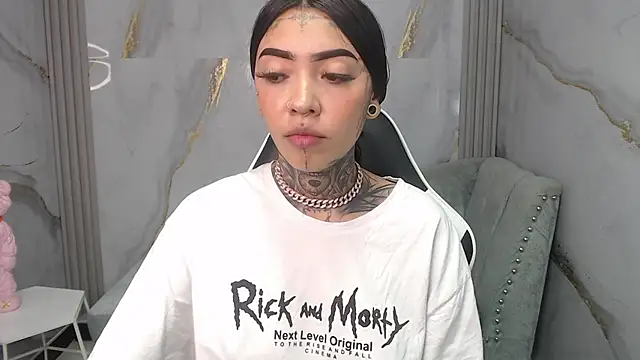 Ashley Blum v online show from November 1, 8:11 pm