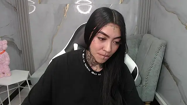 Ashley Blum v online show from November 5, 8:31 pm