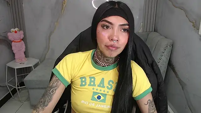 Ashley Blum v online show from December 15, 8:24 pm