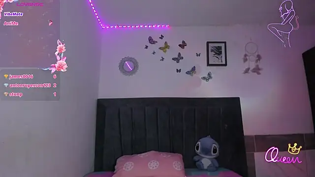emmie bunny online show from June 5, 1:23 am
