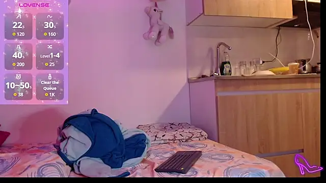 AllysonStonne online show from March 29, 8:31 pm