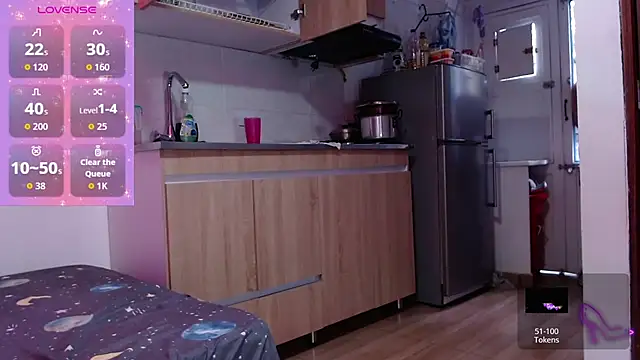 AllysonStonne online show from April 9, 8:47 pm