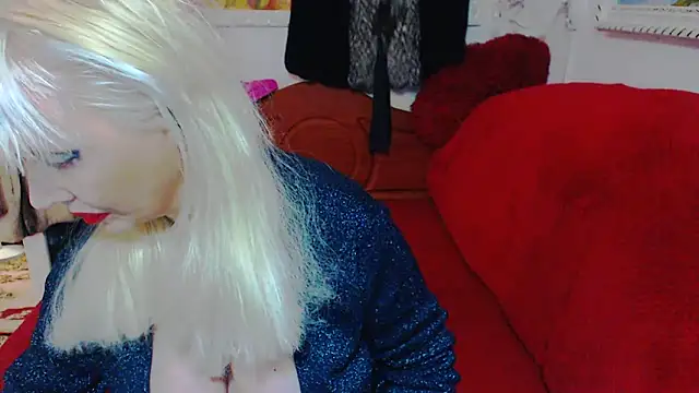 FURclubFETISH online show from April 18, 4:00 pm