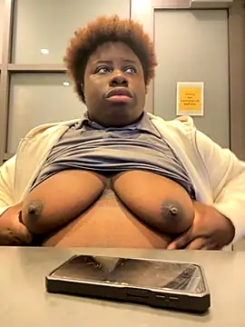 Snapshot of Breezylws chatting on September 9, 5:51 am Breezylws online show from September 9, 5:51 am