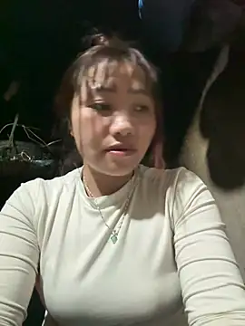Snapshot of adbosa_00 chatting on March 10, 11:15 am adbosa 00 online show from March 10, 11:15 am