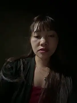 Snapshot of adbosa_00 chatting on March 10, 11:43 pm adbosa 00 online show from March 10, 11:43 pm
