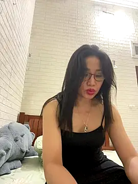 Vitamin sexy online show from October 13, 1:00 pm