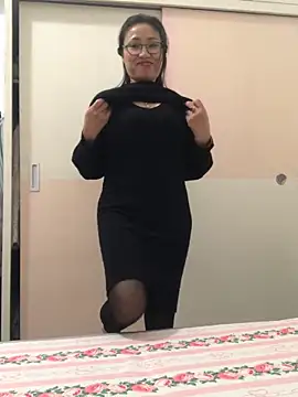 Snapshot of Vitamin_sexy chatting on November 27, 3:47 pm Vitamin sexy online show from November 27, 3:47 pm