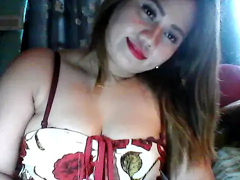 Snapshot of Miss_Heart chatting on February 28, 5:08 am Miss Heart online show from February 28, 5:08 am