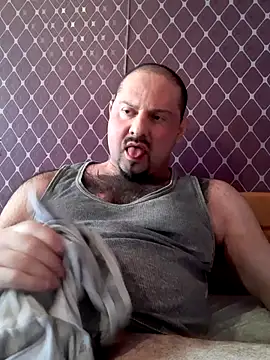 Snapshot of _NEREZA_ chatting on April 3, 3:32 pm NEREZA online show from April 3, 3:32 pm