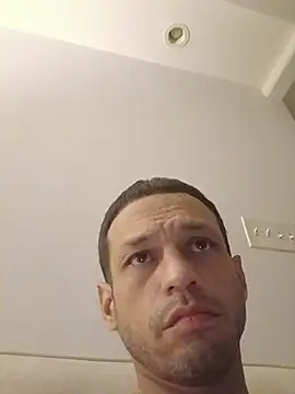 Andrez5041 online show from November 20, 6:35 am