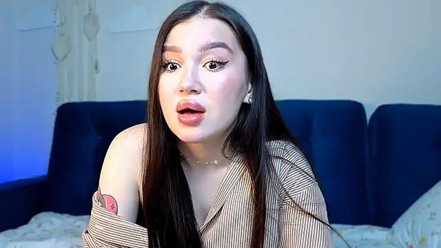 LexeeLuv online show from February 10, 3:43 am