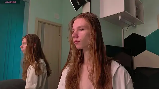 TheodoreMcLovin online show from September 11, 4:56 am