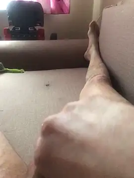 Snapshot of axvvgchx chatting on February 23, 11:18 am axvvgchx online show from February 23, 11:18 am