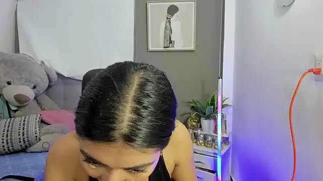 Allison 19   online show from November 23, 12:32 am