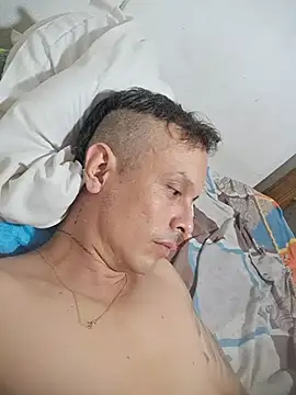 Snapshot of JuceAn14 chatting on November 27, 5:31 am JuceAn14 online show from November 27, 5:31 am