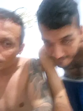 Snapshot of JuceAn14 chatting on April 2, 3:37 am JuceAn14 online show from April 2, 3:37 am