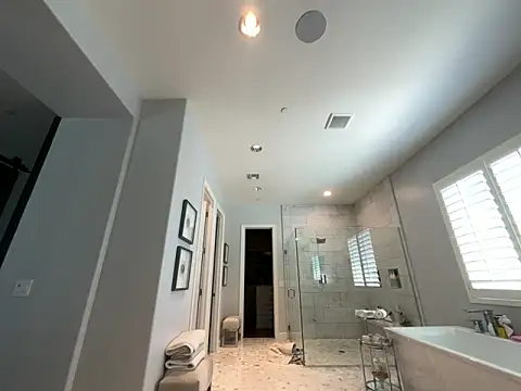 chanelstjames online show from April 17, 4:43 pm