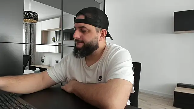 DravenPeak online show from November 6, 10:49 am